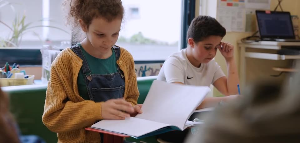 L'école publique, naturellement. QBO plan 1 — Valiseofilms