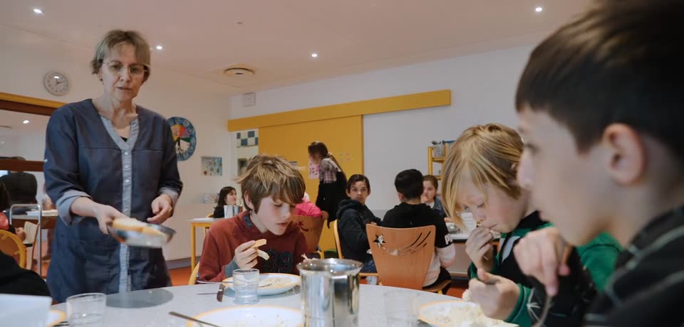 L'école publique, naturellement. QBO plan 2 — Valiseofilms